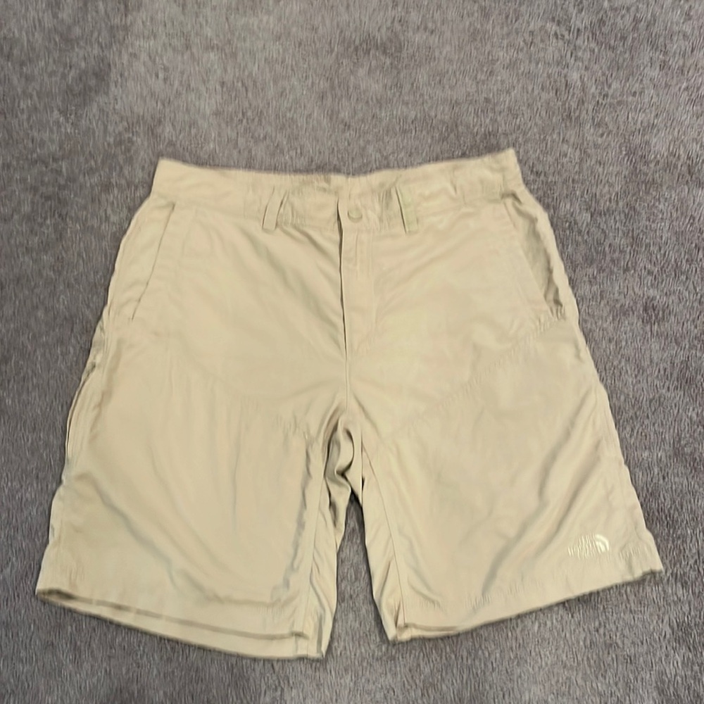 Men’s North Face nylon shorts. Size 38 regular